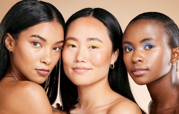 Quelle est l'expérience d'un séjour dans un phare isolé sur la côte atlantique pour écrivains?